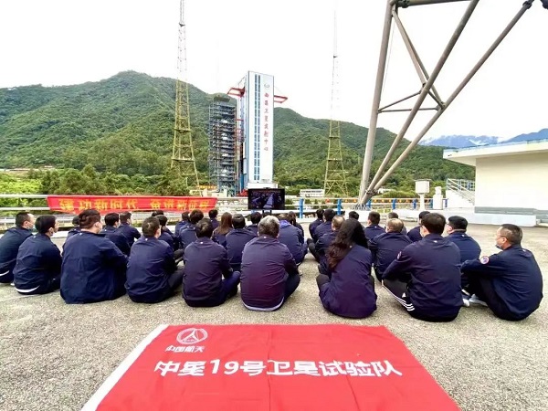 试验队3.jpg